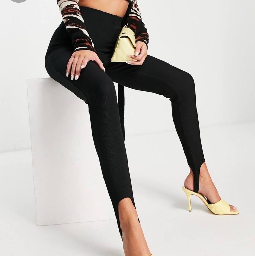 Black stirrup leggings